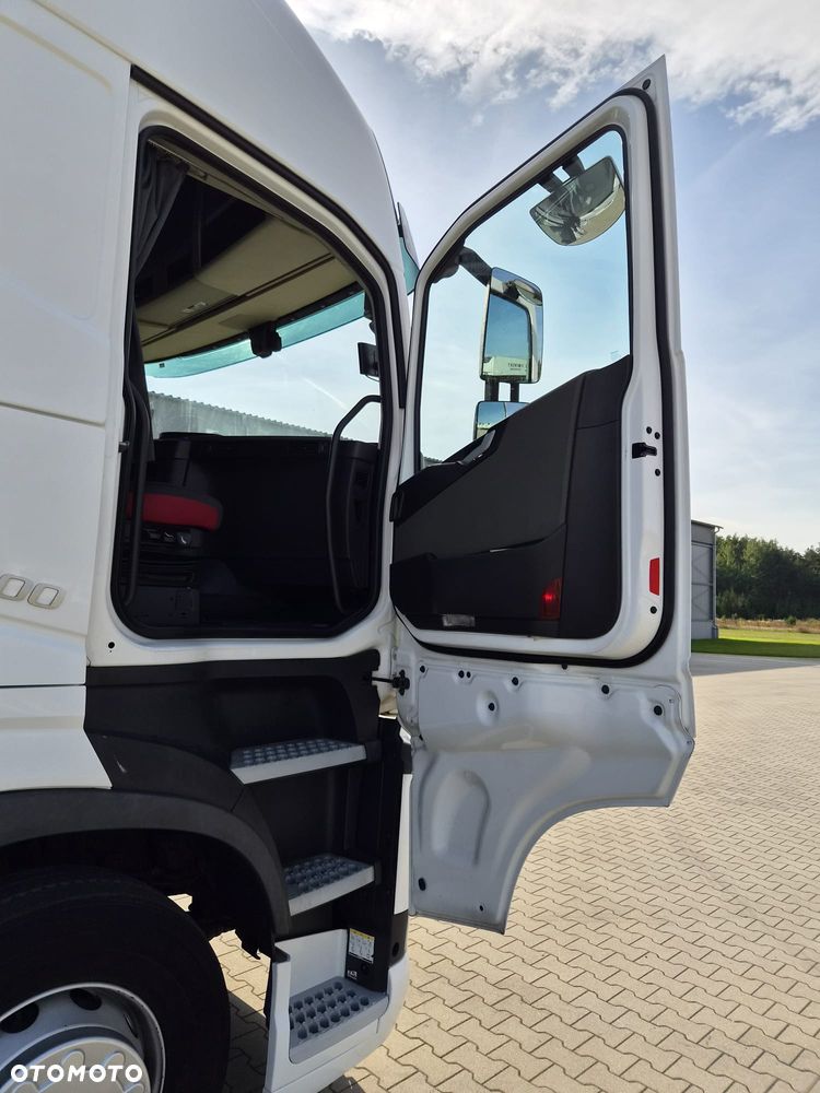 Volvo FH - 21