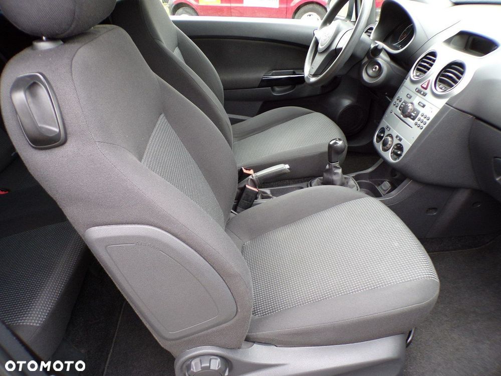 Opel Corsa - 20