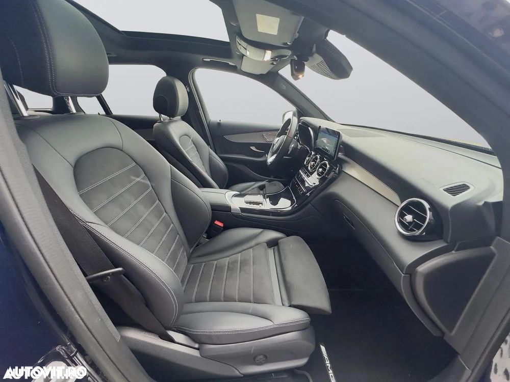 Mercedes-Benz GLC 300 e 4Matic 9G-TRONIC AMG Line - 16