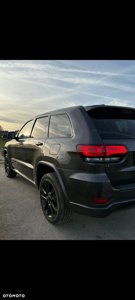 Jeep Grand Cherokee - 5