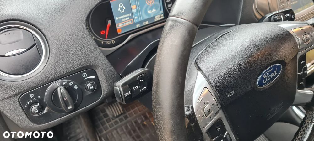 Ford Mondeo 2.0 TDCi Ghia - 13