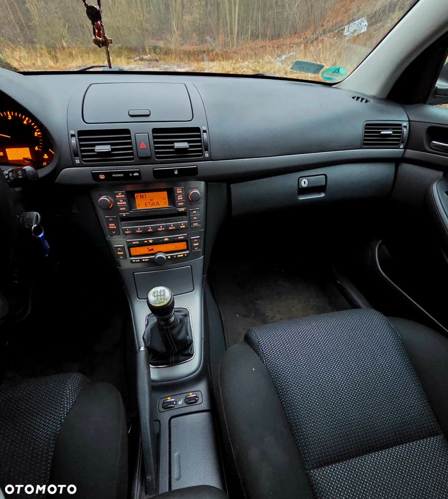 Toyota Avensis 2.2 D-4D Prestige - 9