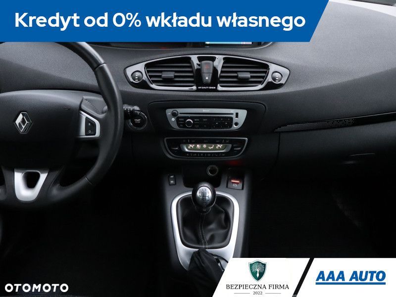 Renault Grand Scenic - 13