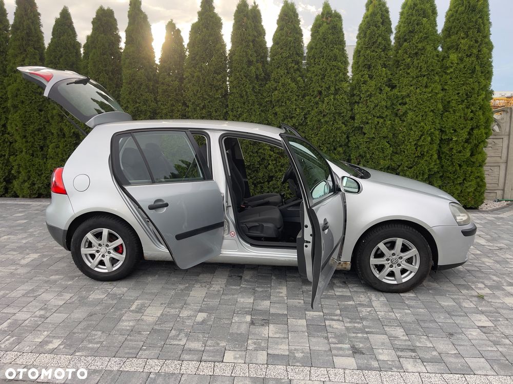 Volkswagen Golf - 4