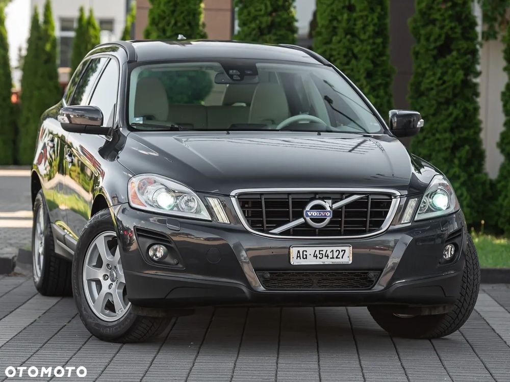 Volvo XC 60 D5 AWD Momentum - 2