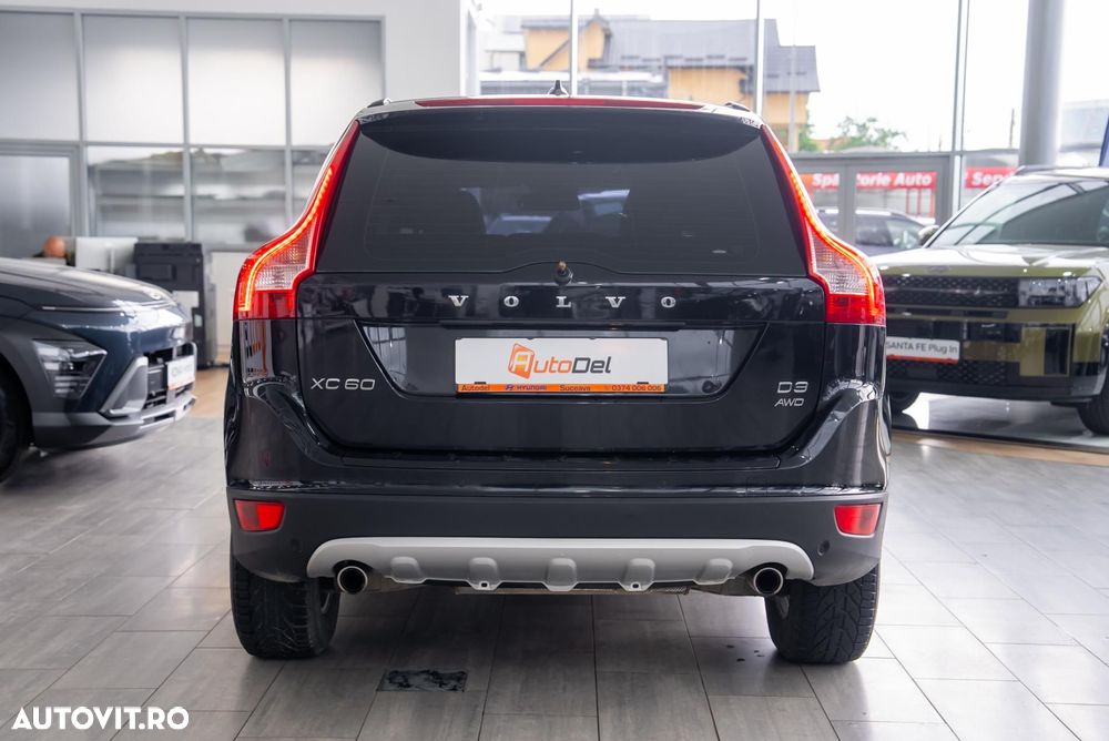 Volvo XC 60 D3 AWD Aut. Momentum - 10