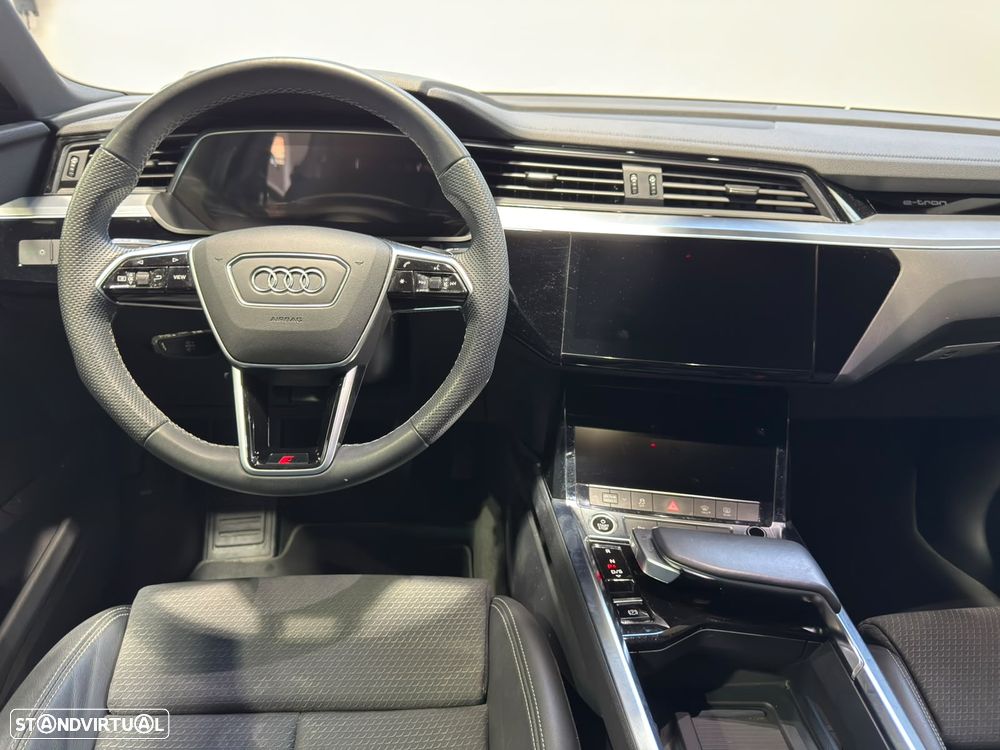 Audi e-tron 55 quattro S line - 18
