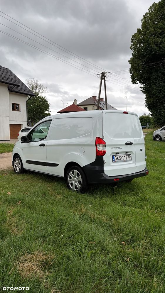 Ford Courier - 4