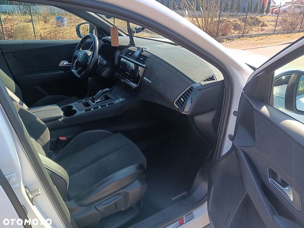 DS Automobiles DS 7 Crossback 2.0 BlueHDi Performance Line + - 8