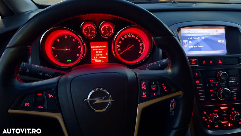 Opel Astra 2.0 CDTI Exklusiv - 25