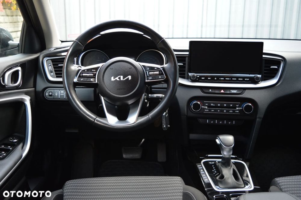 Kia Ceed 1.5 T-GDI Business Line Plus DCT - 19
