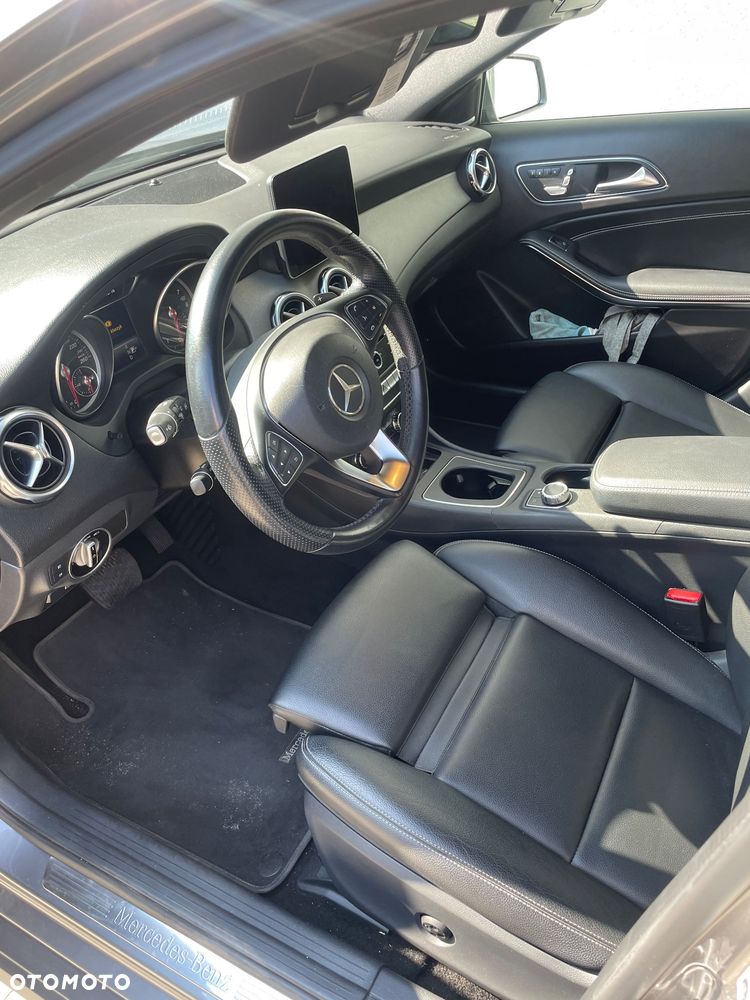 Mercedes-Benz GLA 250 4-Matic - 5