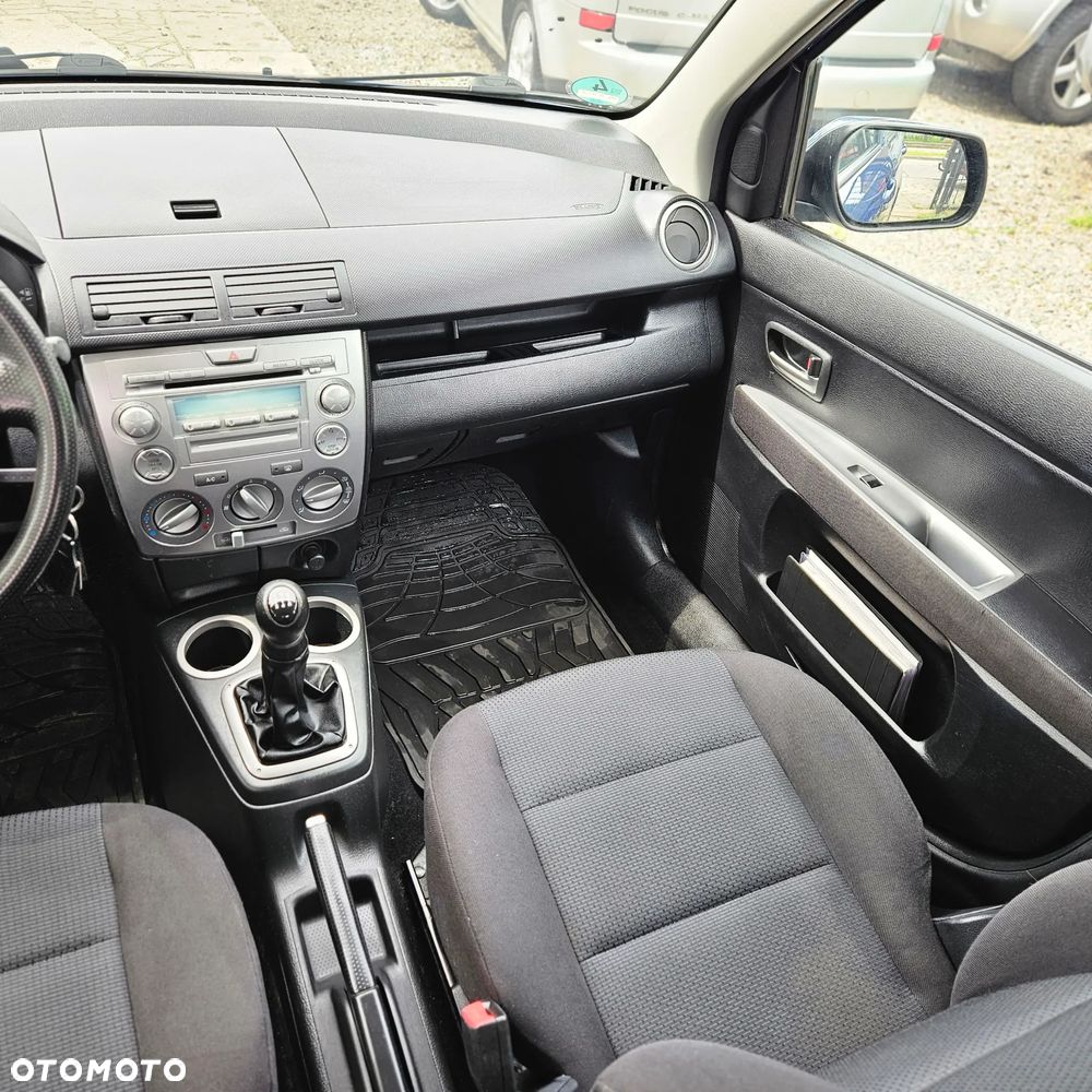 Mazda 2 - 17