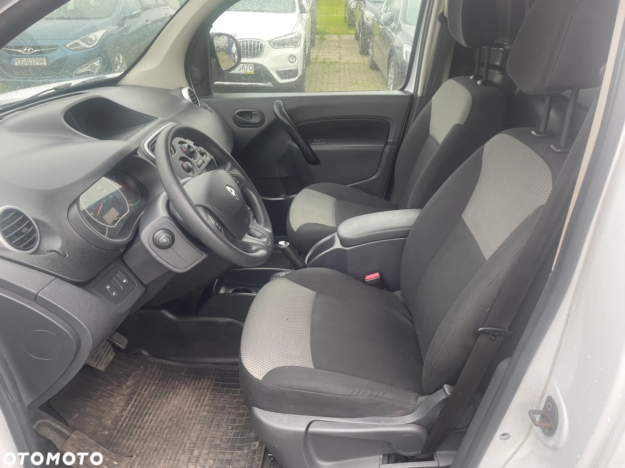 Renault kongoo - 12