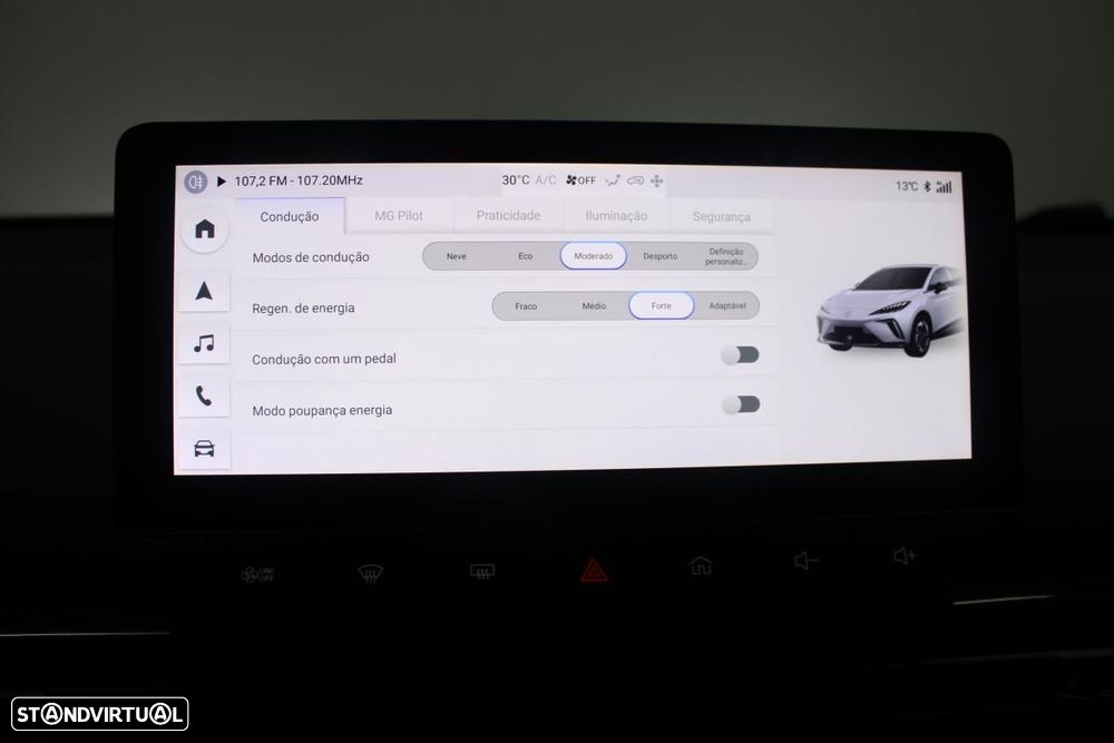 MG MG4 77 kWh Extended Range Luxury - 24