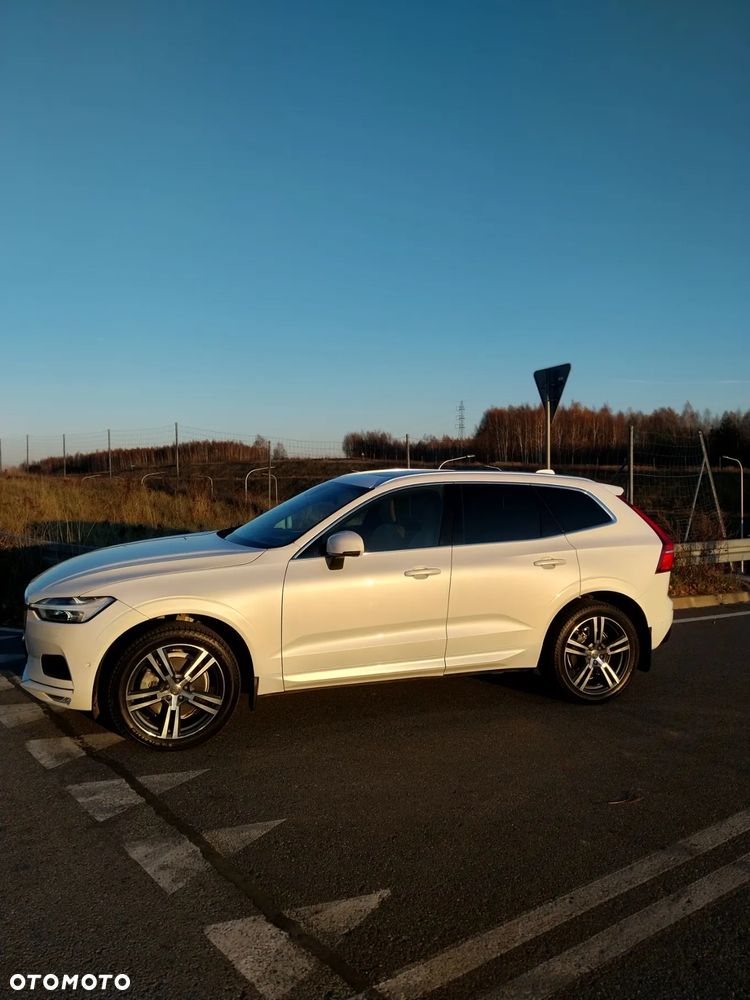 Volvo XC 60 T6 AWD Geartronic Momentum - 1