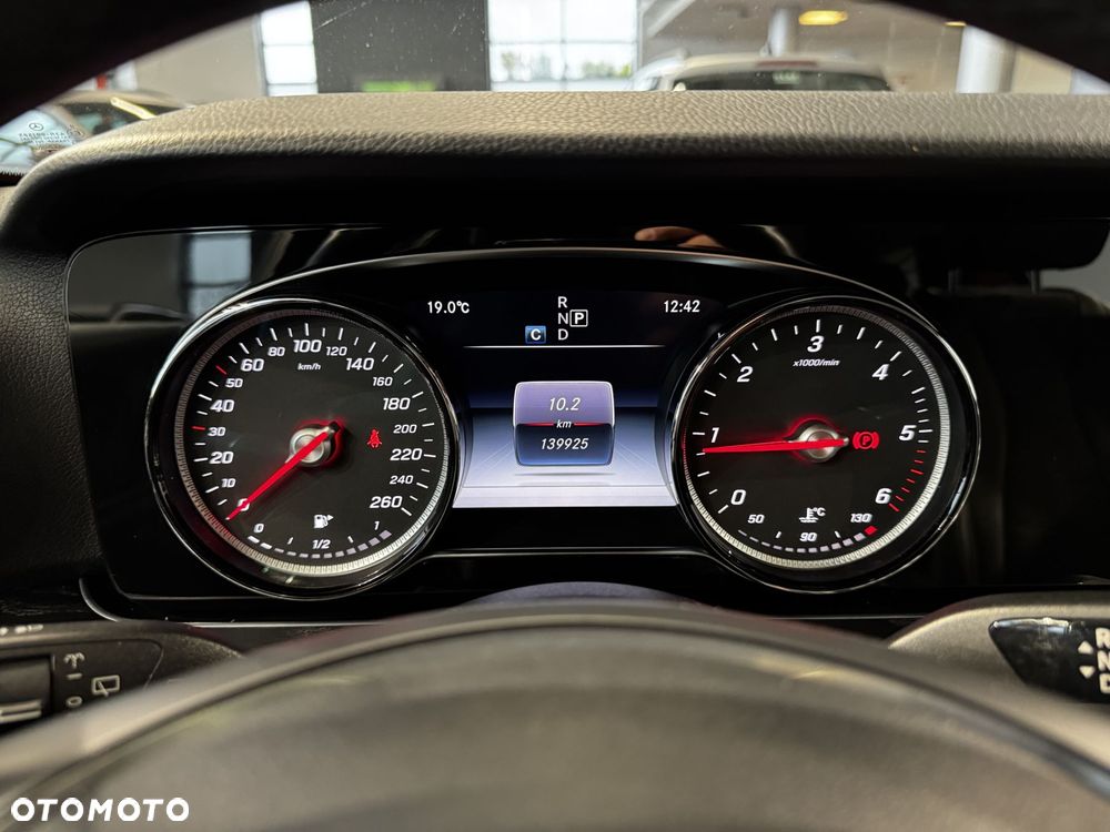 Mercedes-Benz Klasa E - 19