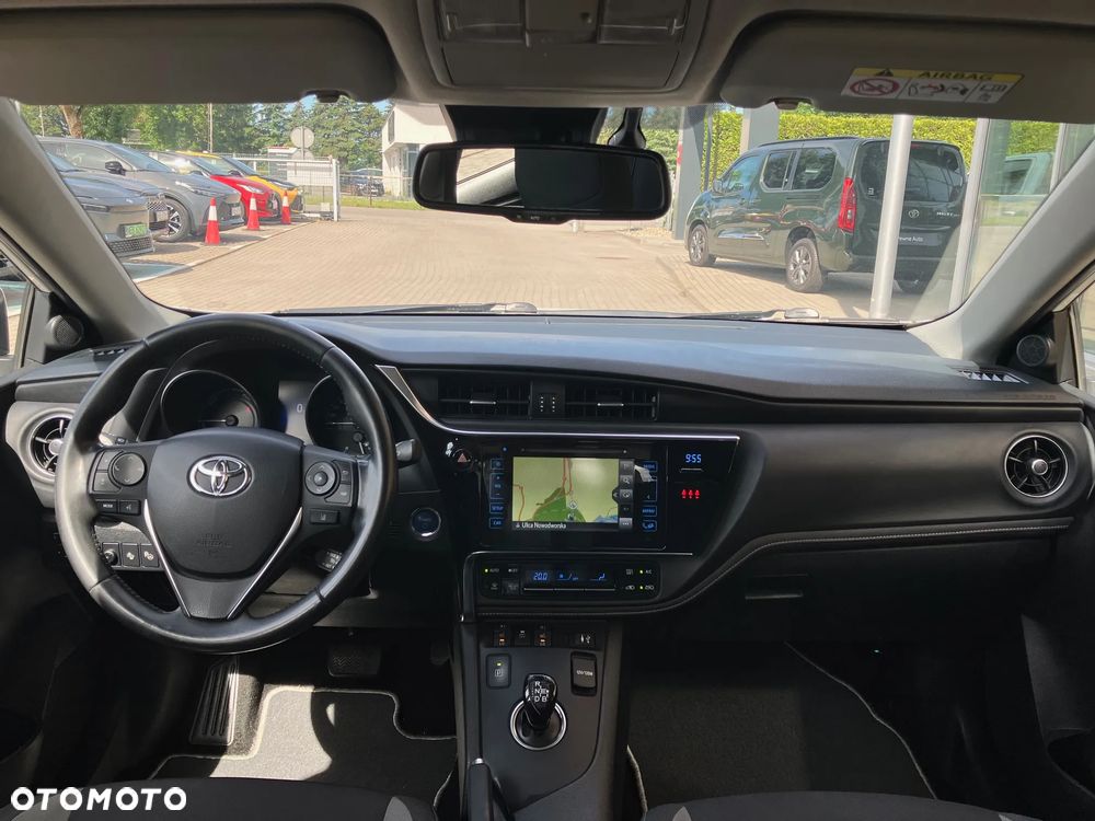 Toyota Auris Hybrid 135 Premium - 16