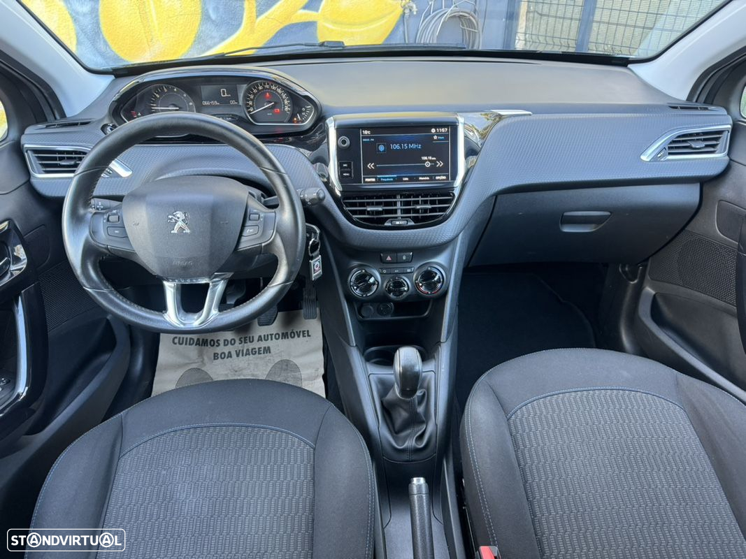 Peugeot 208 1.2 PureTech Style - 10