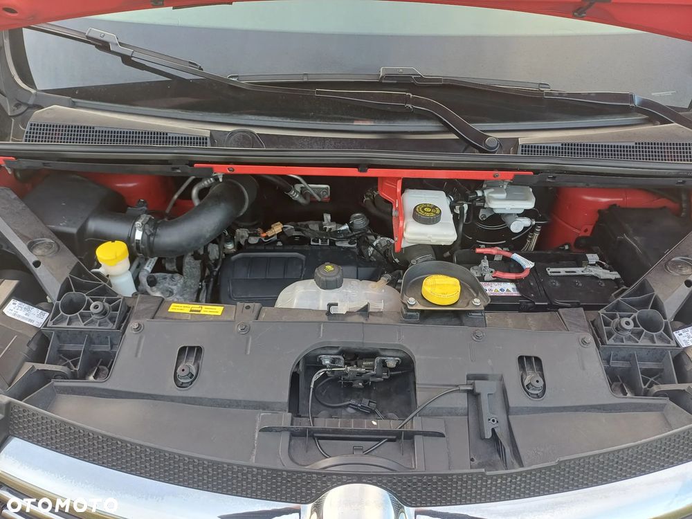 Opel Vivaro - 30