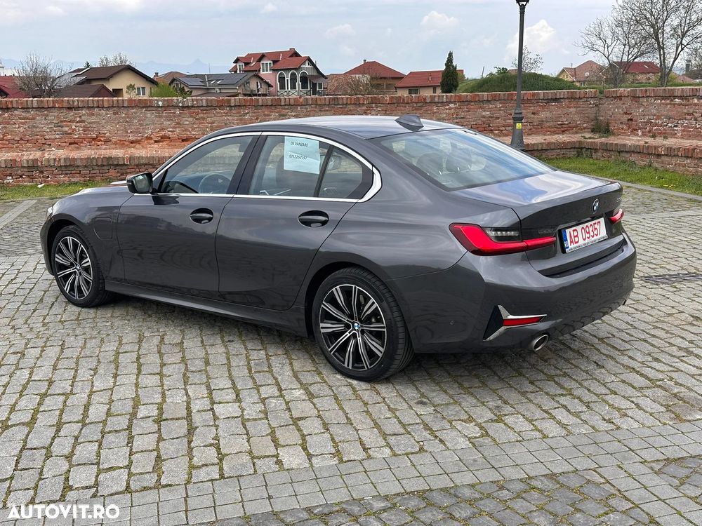 BMW Seria 3 330e Aut. Luxury Line - 7