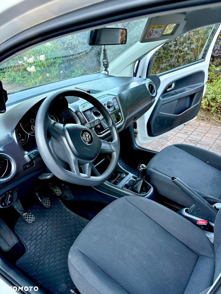 Volkswagen up! 1.0 high - 5