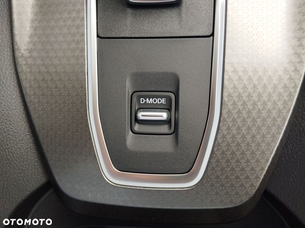 Nissan Qashqai 1.3 DIG-T MHEV N-Connecta Xtronic - 25