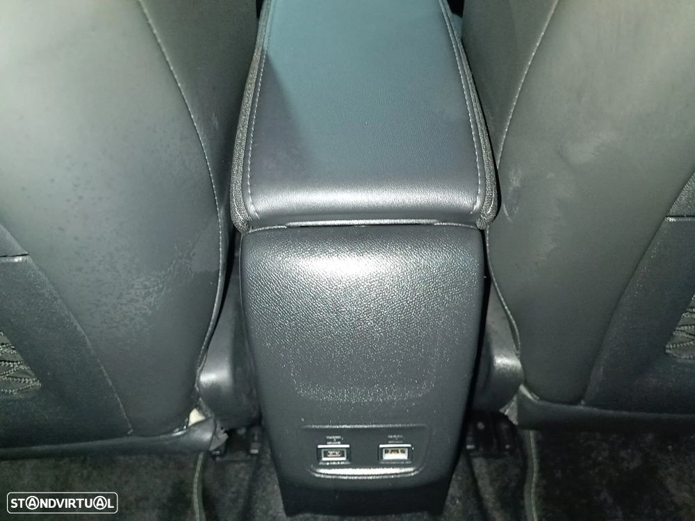 Peugeot 2008 1.5 BlueHDi GT Pack EAT8 - 29