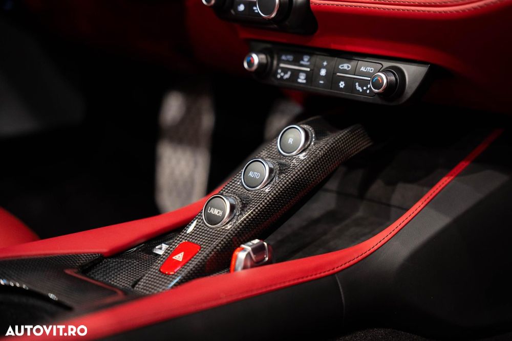 Ferrari Portofino - 28