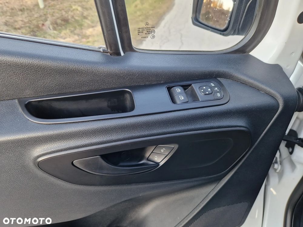 Mercedes-Benz SPRINTER - 13
