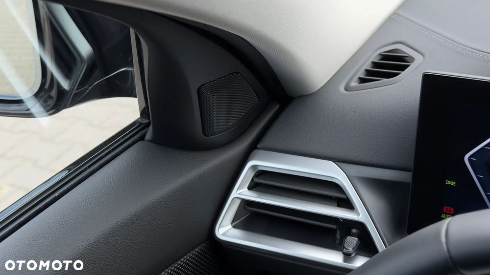 BMW Seria 3 318i Business Edition - 26