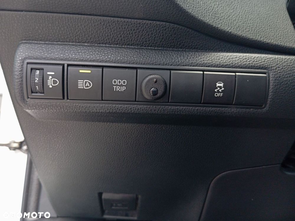 Toyota Corolla 1.8 Hybrid Comfort - 16