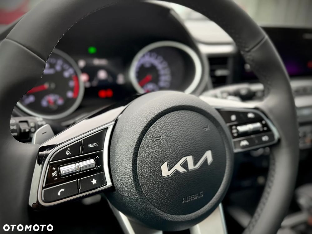 Kia XCeed 1.5 T-GDI M DCT - 13