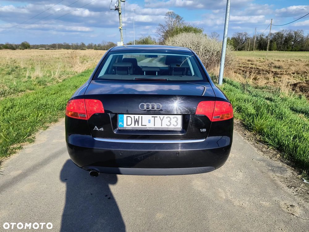Audi A4 Limousine - 6