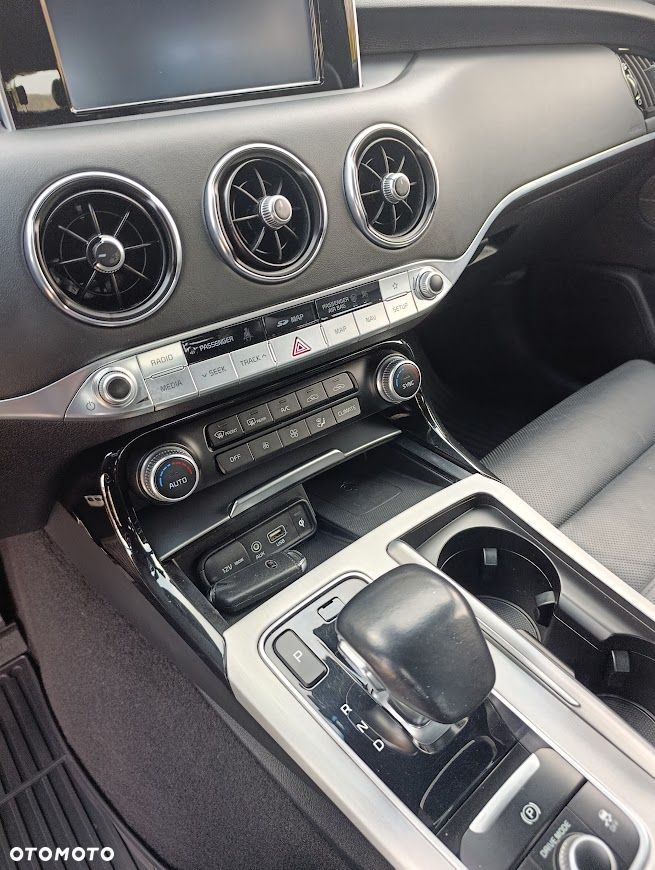 Kia Stinger 2.0 T-GDI GT Line - 16