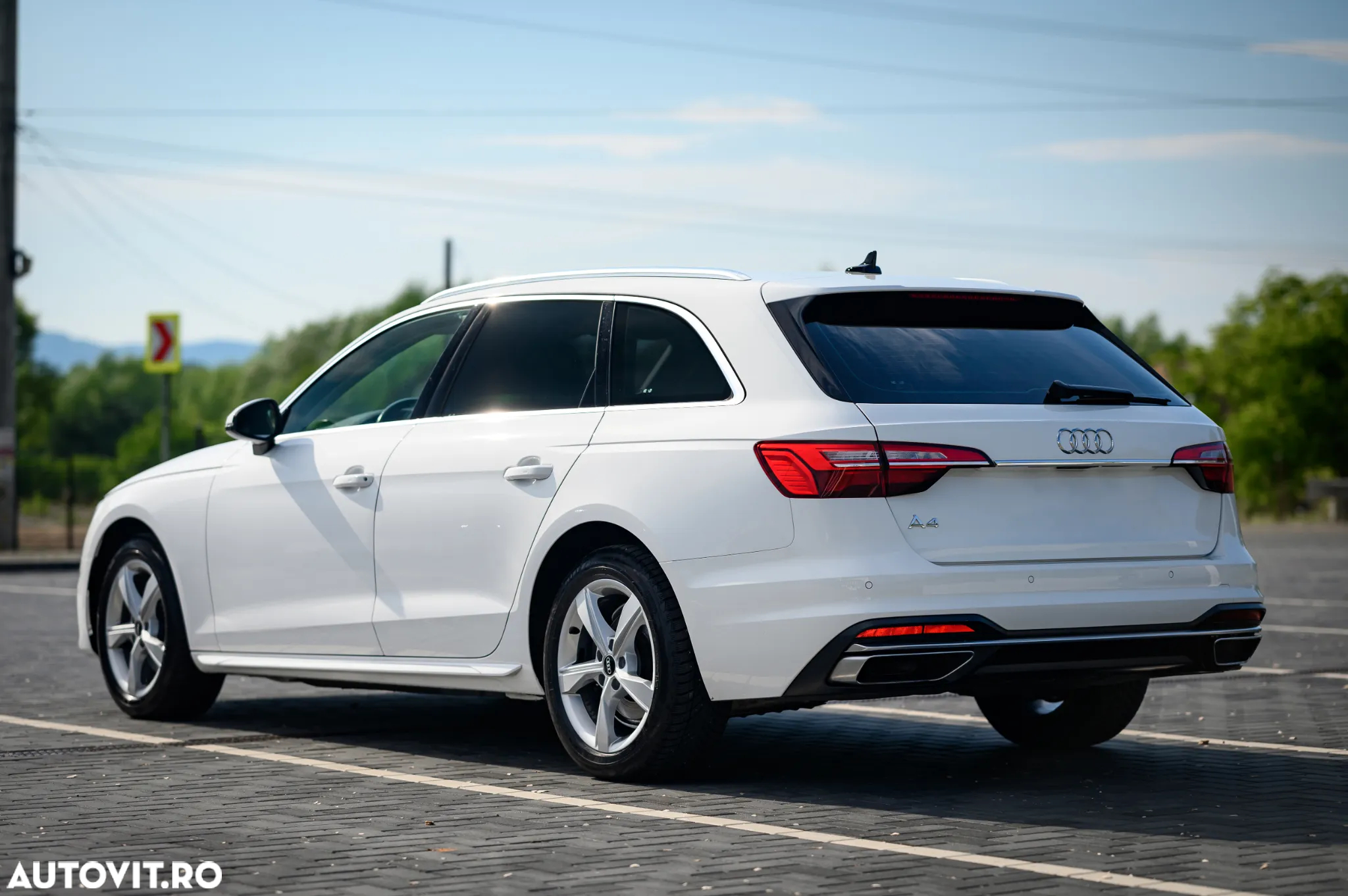 Audi A4 Avant 2.0 35 TDI S tronic MHEV Advanced - 7