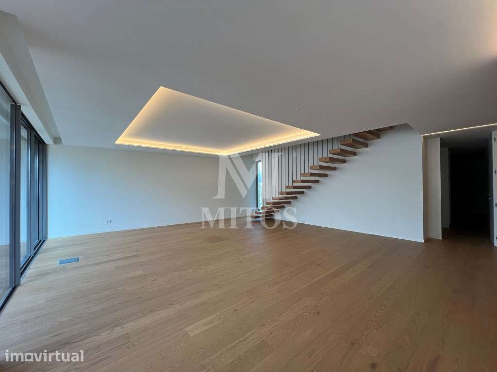 Apartamento T3 Duplex para venda no Parque da Cidade, Viana do Castelo - Grande imagem: 2/34
