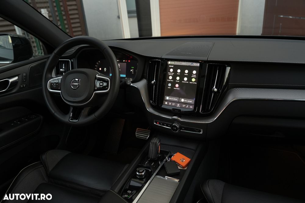 Volvo XC 60 T6 AWD Recharge Geartronic Inscription - 19