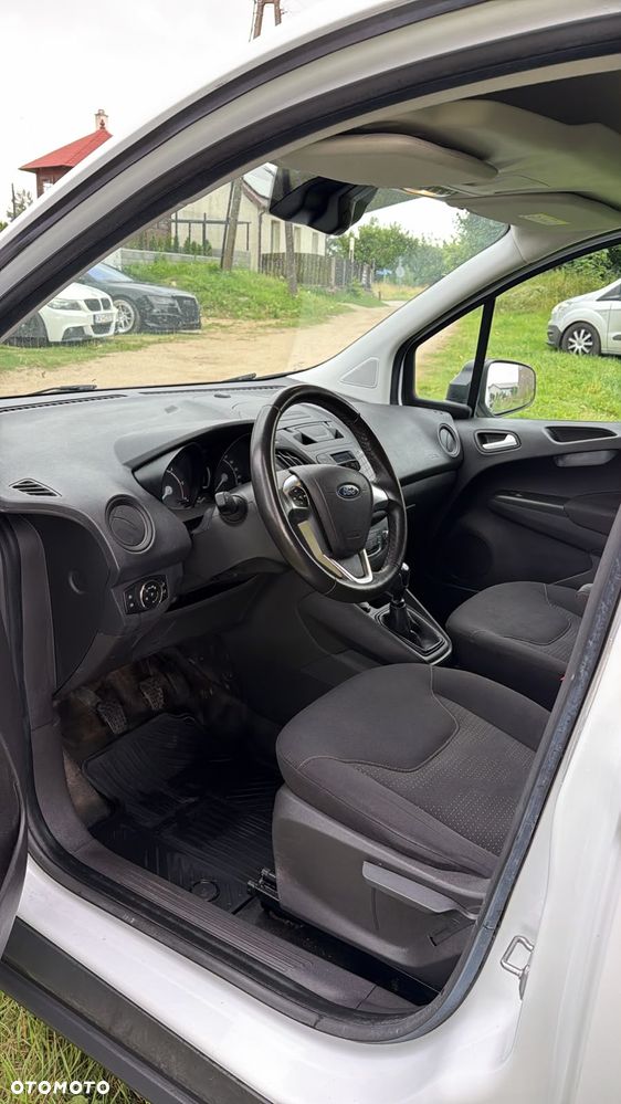 Ford Courier - 9