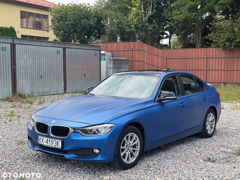 BMW Seria 3 316i - 1