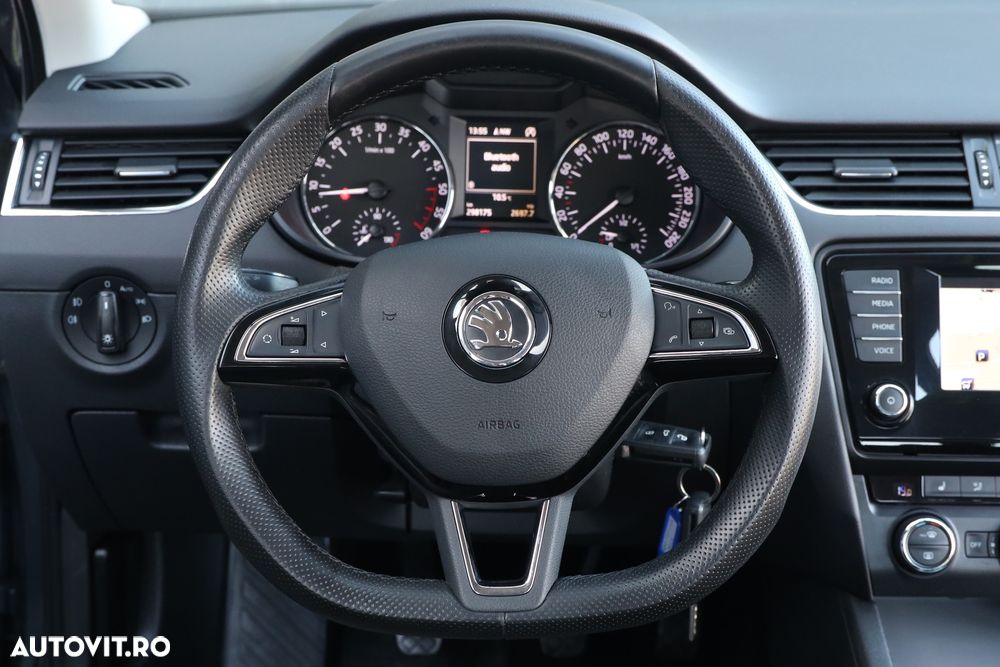 Skoda Octavia 1.6 TDI ACTIVE - 26