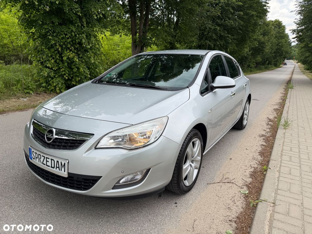 Opel Astra 1.4 Turbo - 2