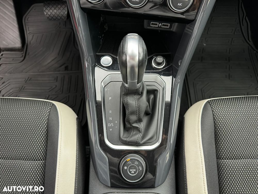 Volkswagen T-Roc 2.0 TDI 4Mot DSG Design - 19