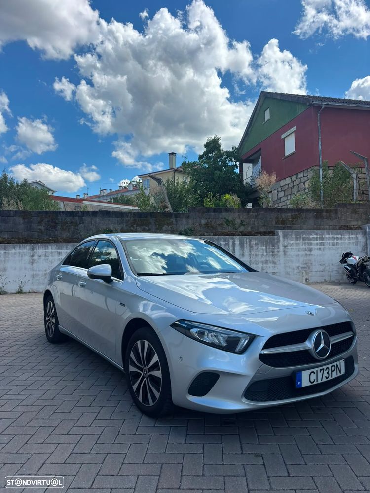Mercedes-Benz A 250 - 1