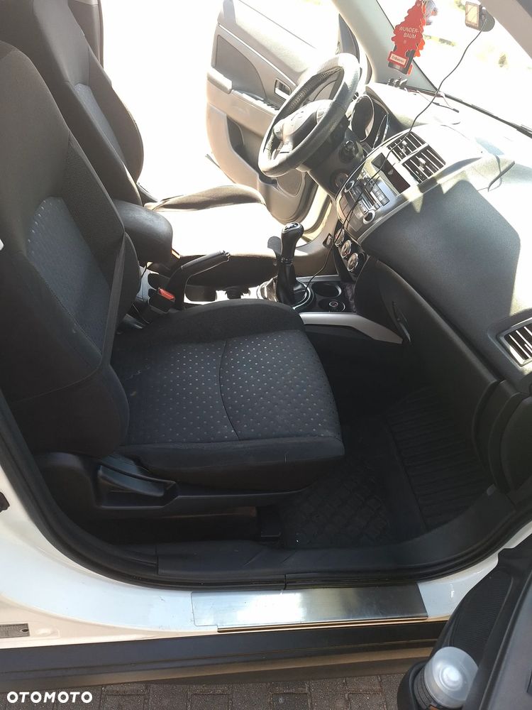 Mitsubishi ASX 1.6 Inform - 15