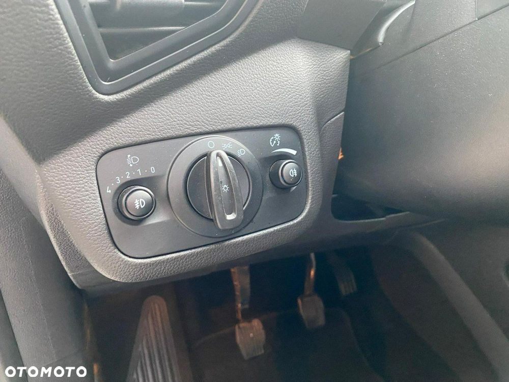 Ford Kuga 2.0 TDCi 2x4 Trend - 11