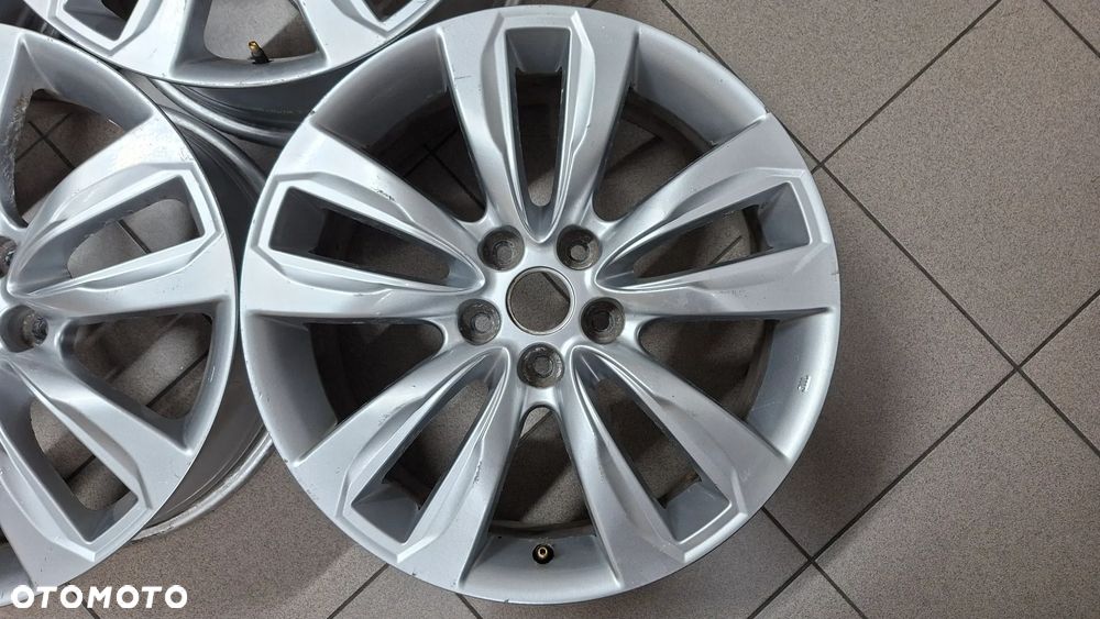 Felgi Aluminiowe 18 Kia Sorento II 5x114.3 ET 41 - 5