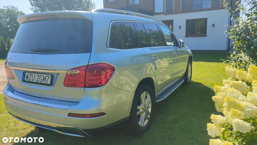 Mercedes-Benz GL 350 BlueTEC 4-Matic - 11