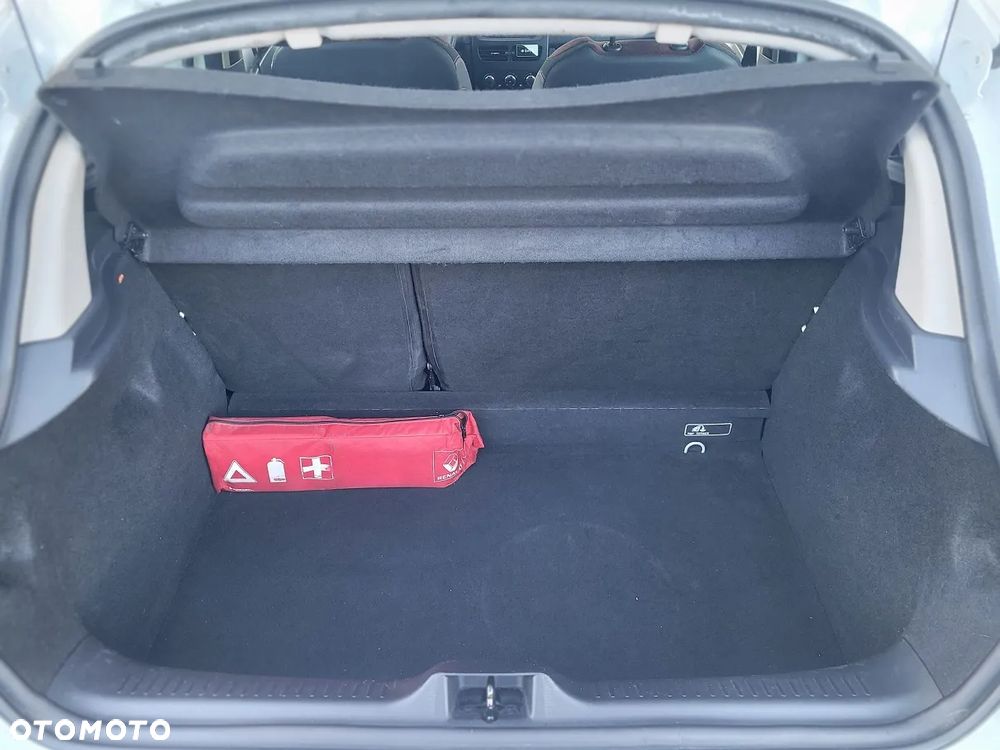 Renault Clio 1.2 16V Authentique - 19