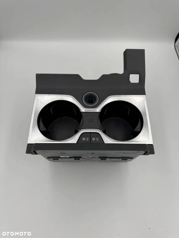 BMW G05 G06 G07 G09 F95 F96 UCHWYT KUBKÓW TERMICZNY NA NAPOJE CUPHOLDER - 2